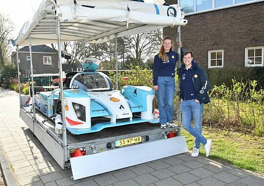 Bezoek van duurzame waterstof-racewagen Forze