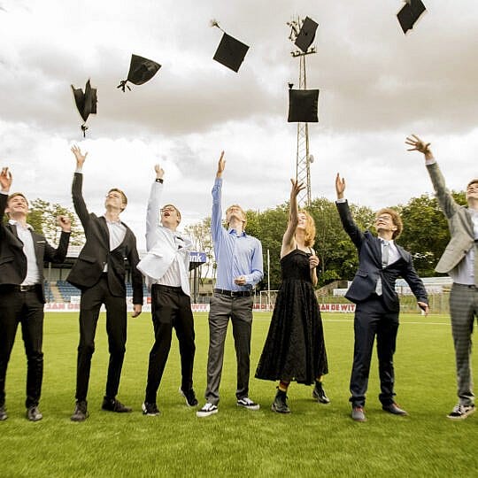 Diploma’s in het Telstarstadion