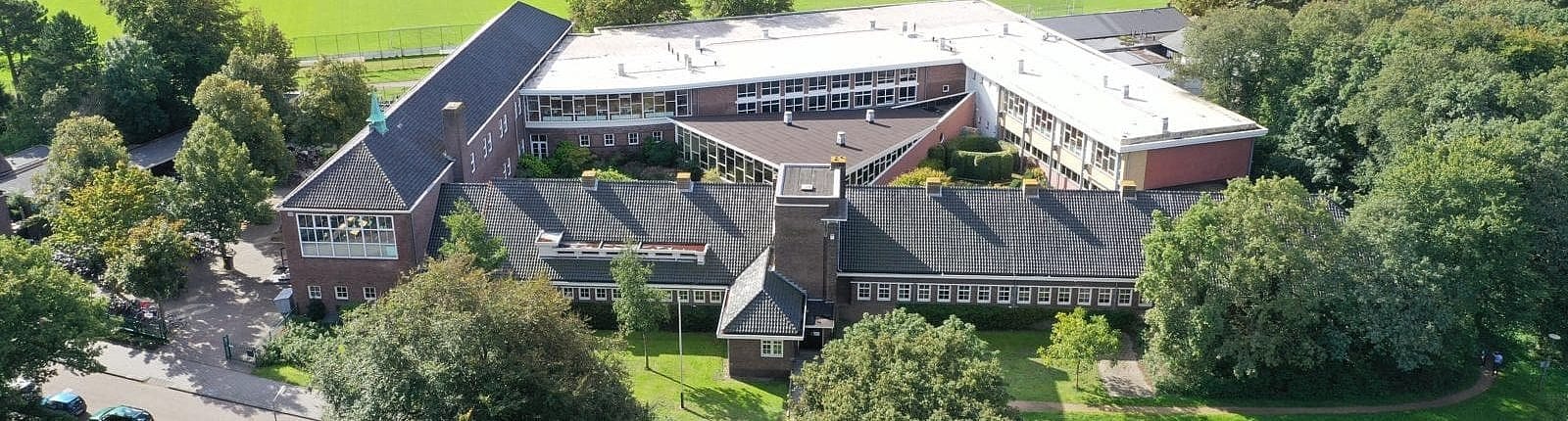 header luchtfoto gymnasium felisenum gebouw